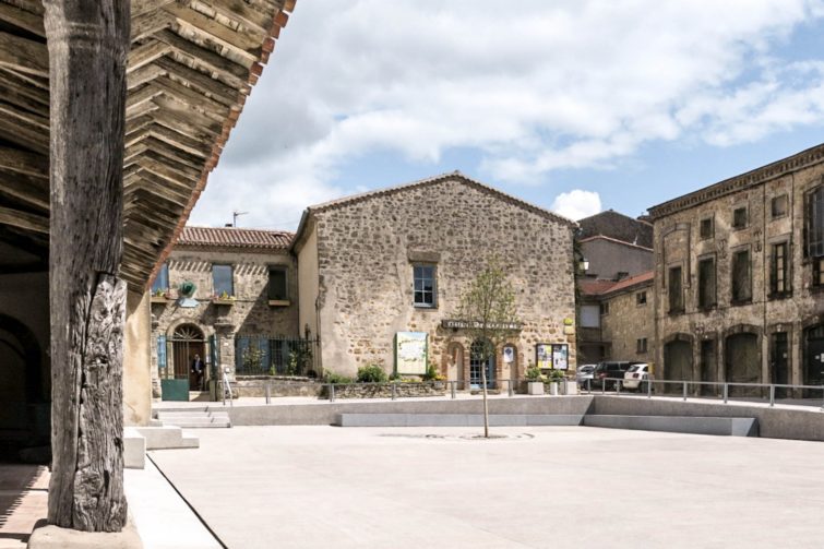Le2bis-Agence d'architecture toulouse-espaces publics Saint-Félix Lauragais-Place centrale