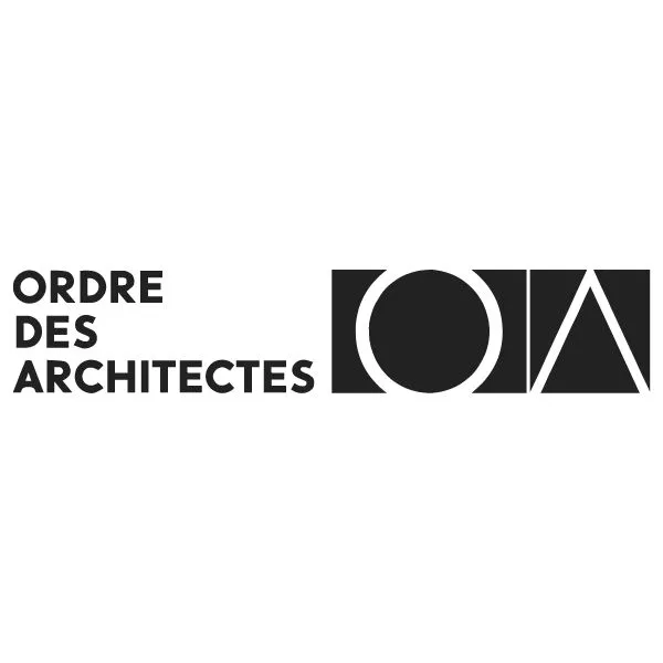 Logo en noir et blanc comportant le texte ORDRE DES ARCHITECTES à côté de formes géométriques - un cercle, un rectangle vertical et un triangle en ligne. Architecte Toulouse : prenez rendez-vous gratuit et rencontrez-nous pour vos projets.
